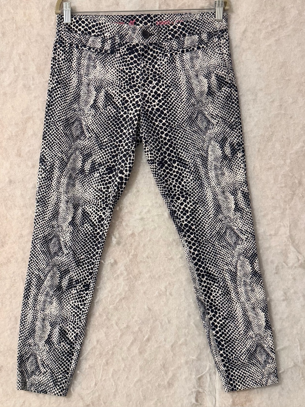 GAP Women's Black & White Snake-Print Jeggings (SKU839)